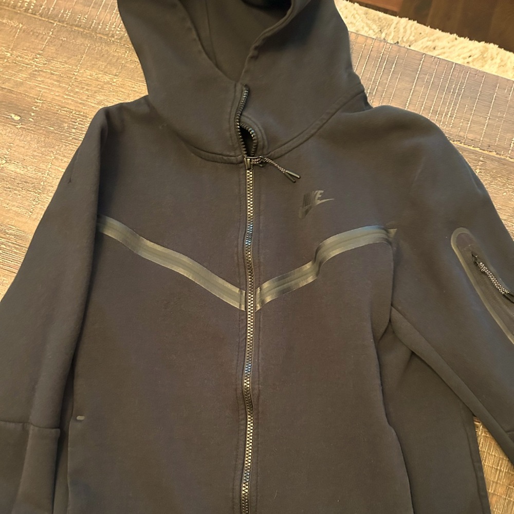 Nike tech jacket gently worn